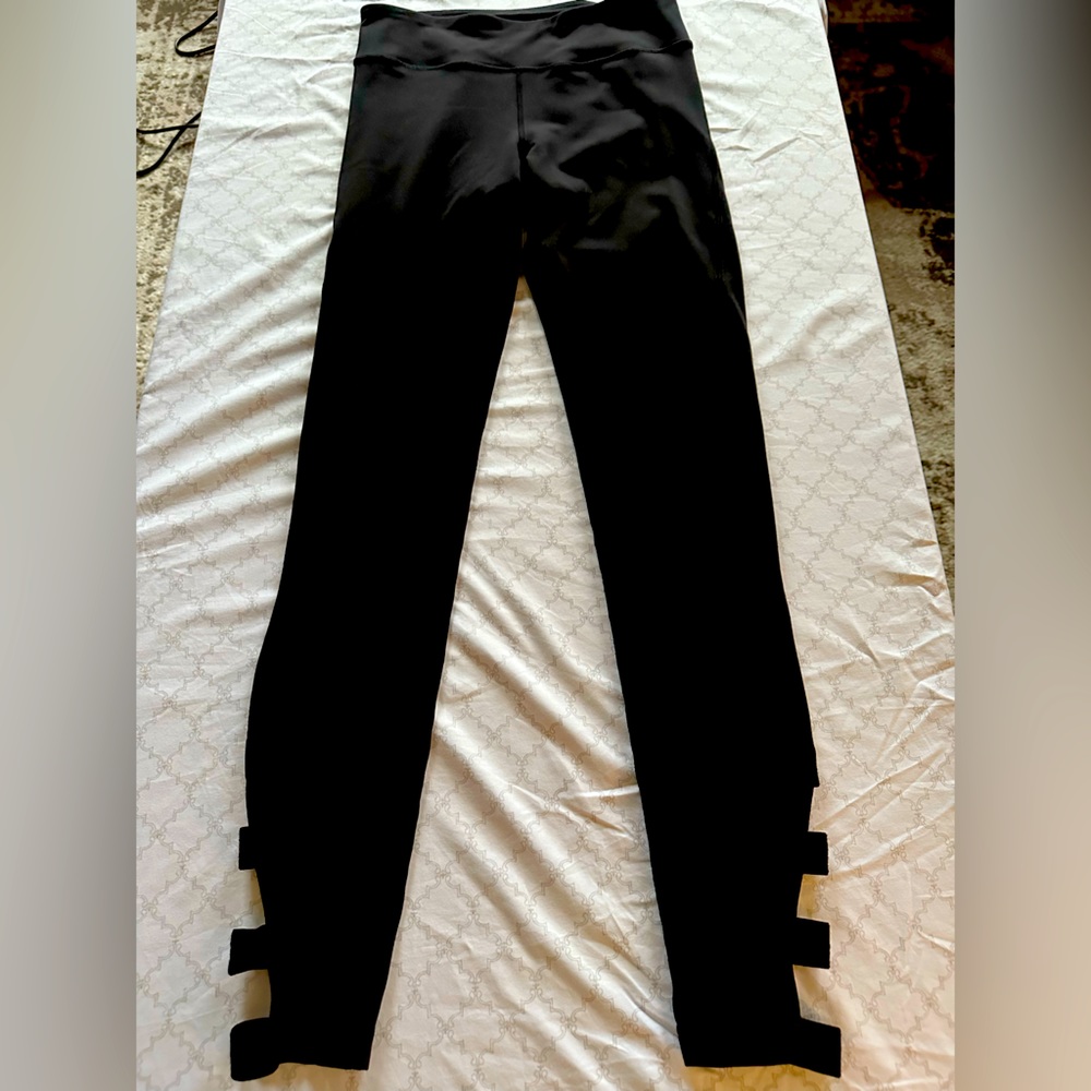 Black leggings
